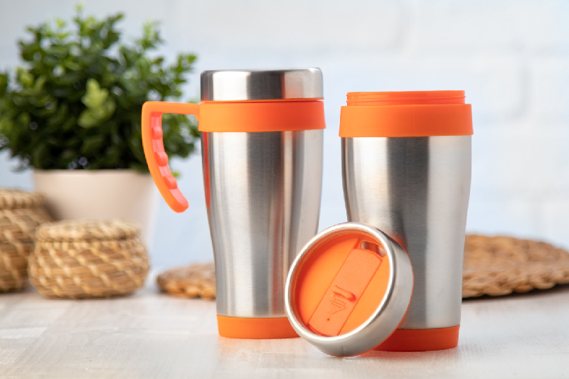 Mug thermos double-paroi en acier inoxydable - 450 ml - finition plastique colorée avec poignée - livré en boîte cadeau_4