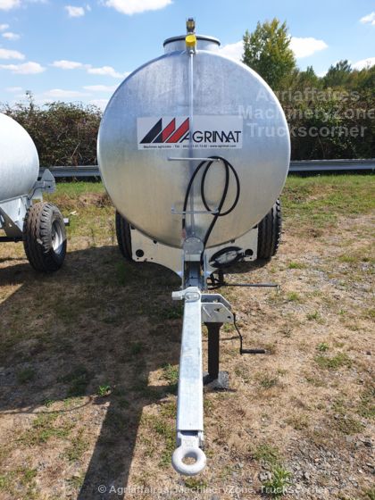 Tonne à eau signalée avec robinet 1/4 de tour intégré