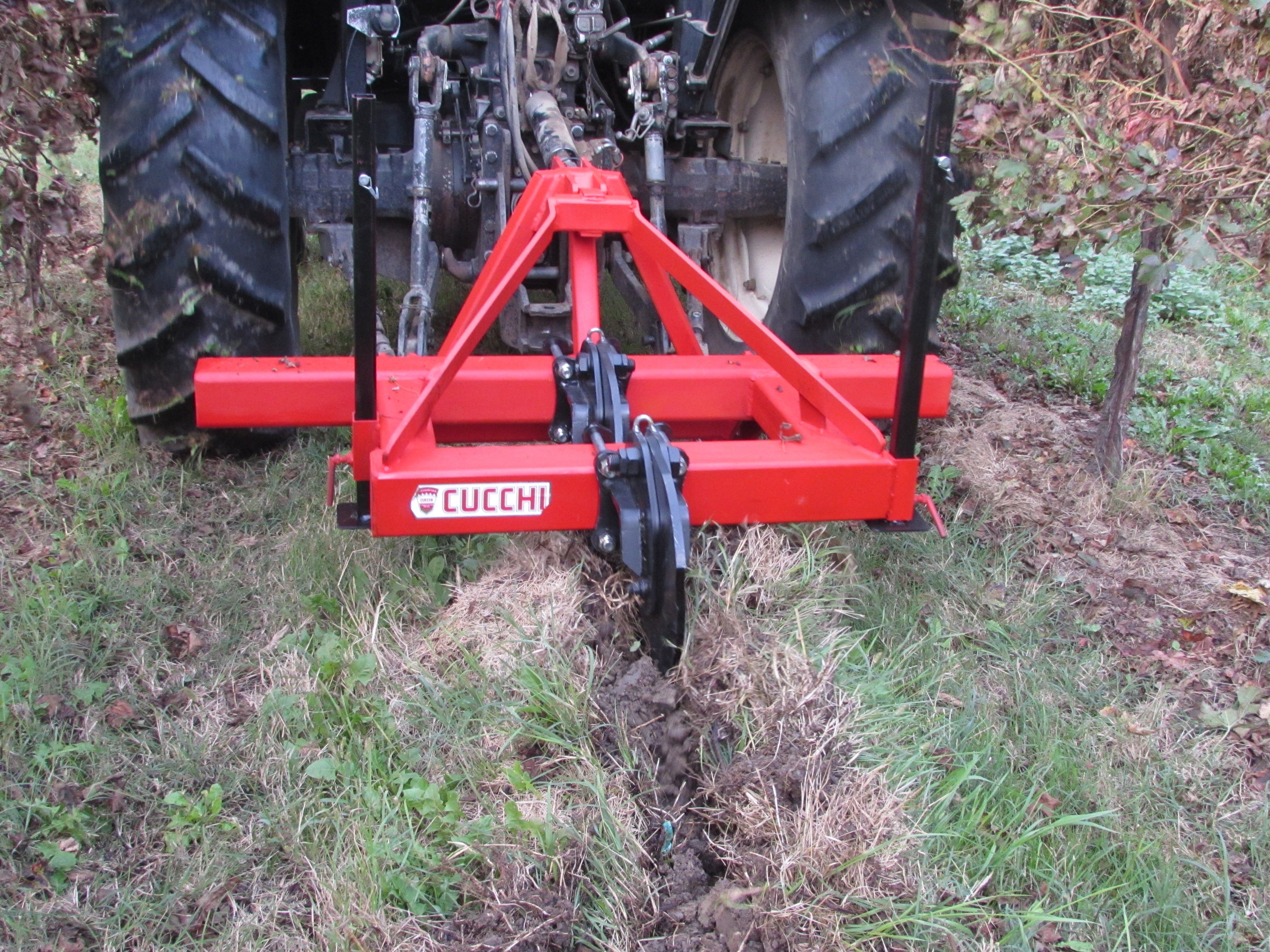 Dvf/1 - sous-soleuses - cucchi - chassis monolithique tubulaire de 120x120mm_4