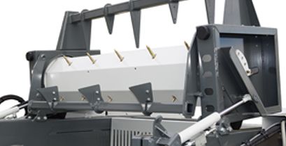 Pailleuse agricole avec vitesse ajustable de fond mouvant