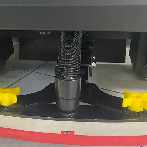 Autolaveuse autoportée T130/85RX - silencieuse, productive, économique avec système Water Gun et grande autonomie_4