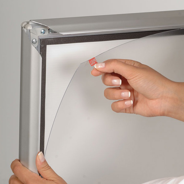 Panneau A1 (84 x 59.4 cm) à ressorts - Base métallique gris - Réf : 215320 - Étanche et résistant pour utilisation extérieure_4