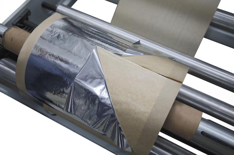 SM009 Laminateur - Collage cellophane 110 cm, colle froide, capacité 120 MT/min_4