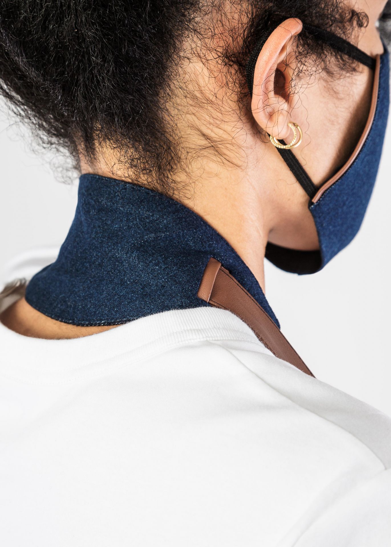 Tablier à bavette Antibes - denim avec détails simili-cuir - personnalisable et Made in France_4