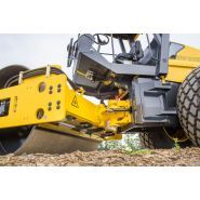 Bw 215 d-40 rouleau monocylindre efficace, fiable, robuste - bomag - poids 14500 kg._4