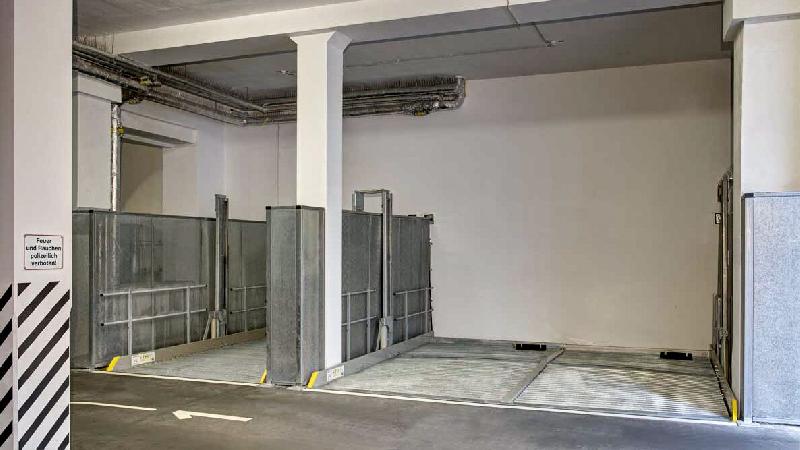 Parking mécanique à stationnement indépendant sur trois niveaux - Hauteur de véhicule jusqu'à 175 cm - Largeur de place jusqu'à 500 cm - Parklift 413_4