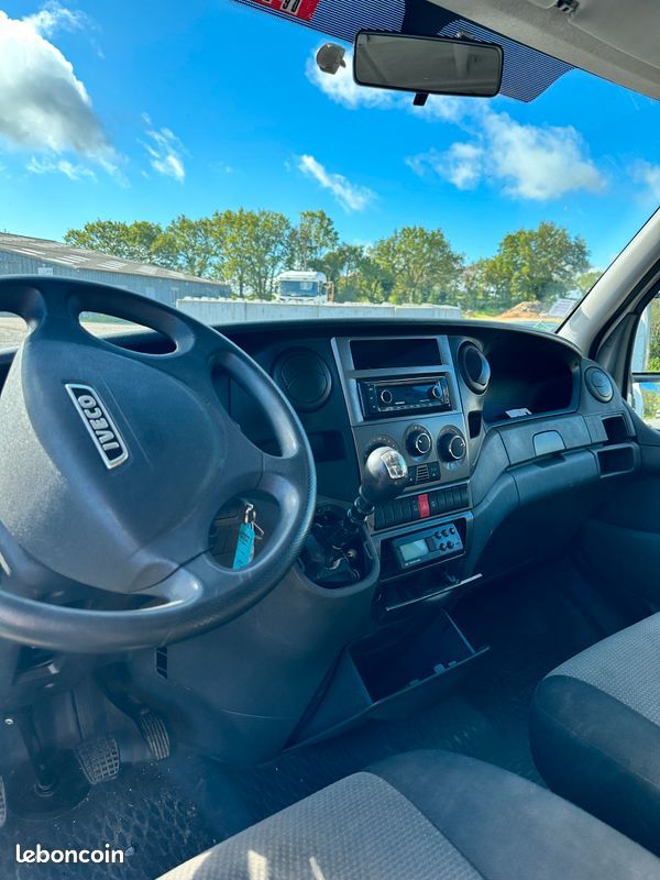 Véhicule frigorifique Iveco Daily 35S13 - 361FR176_4