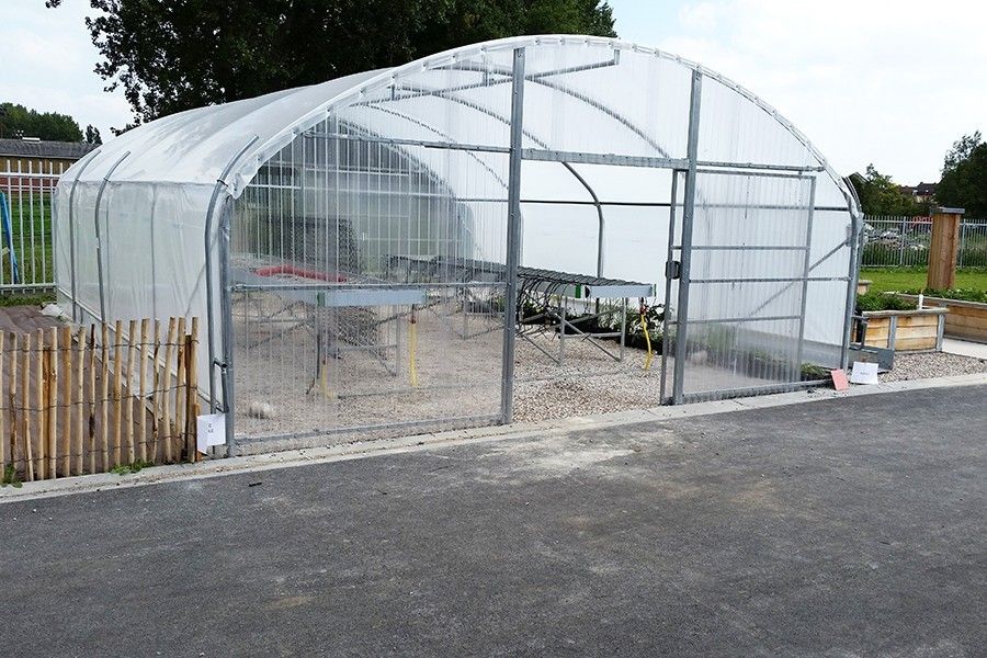 Tunnel professionnel pour cultures maraîchères et horticoles