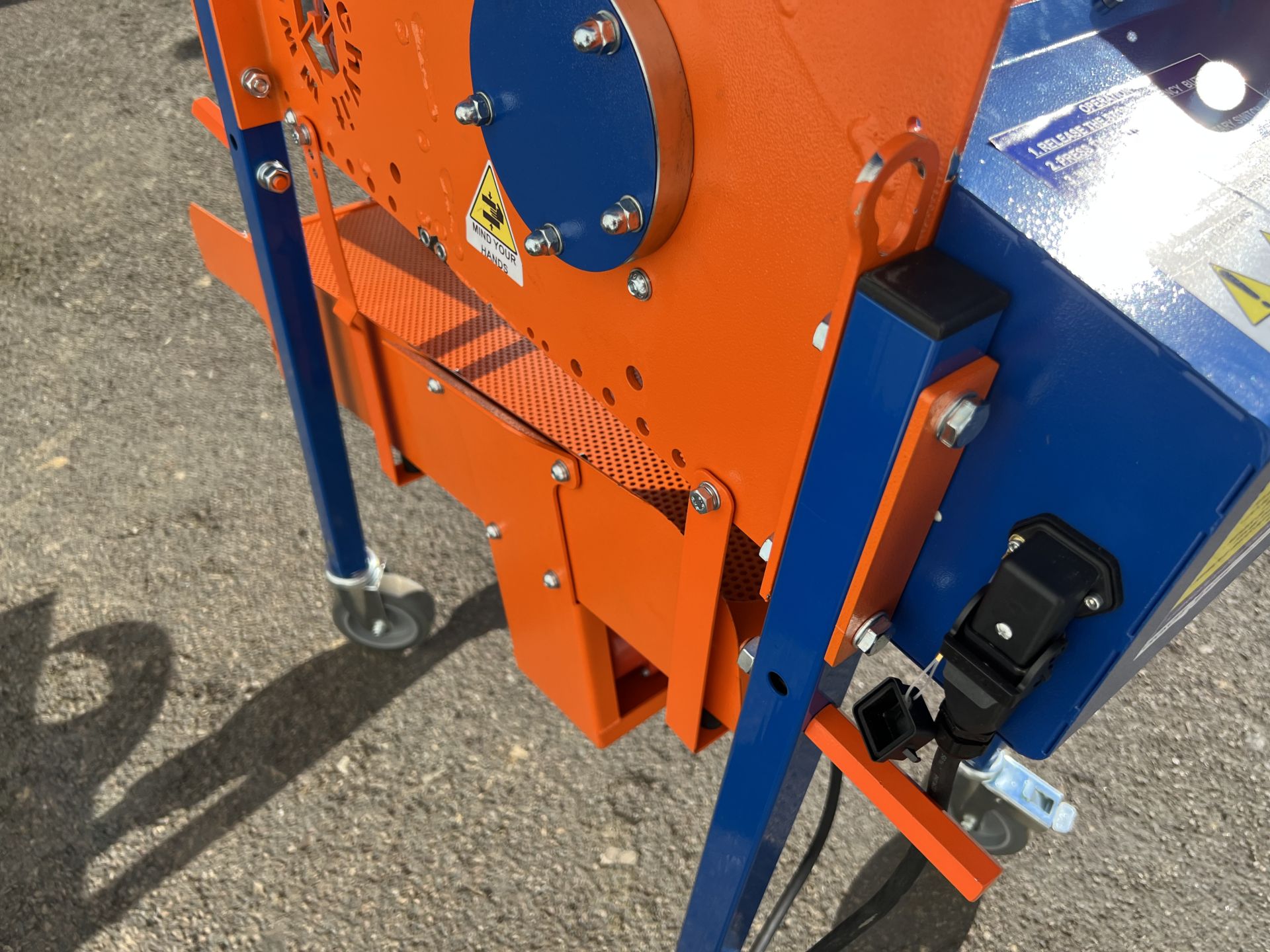 Concasseur pour réutilisation des matériaux de démolition