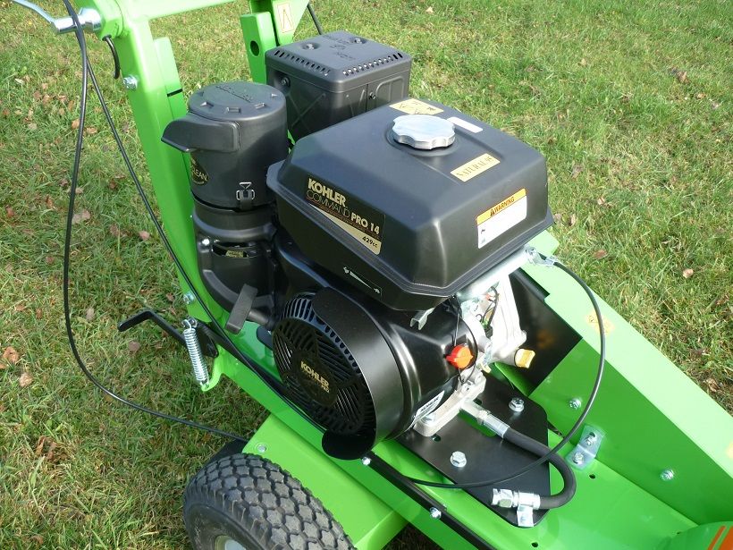 Équipement robuste pour suppression de souches, moteur Kohler 14 HP