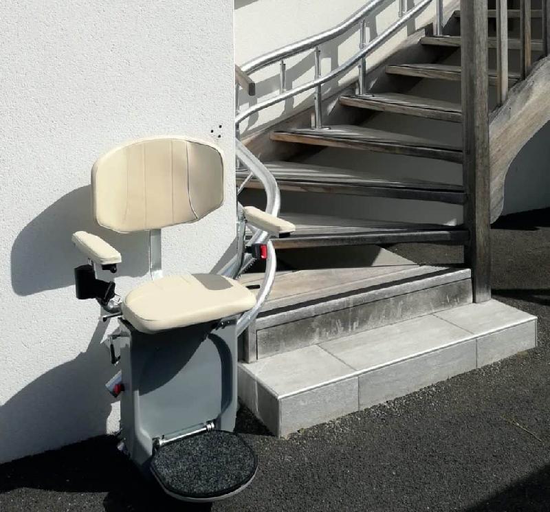 Fauteuil monte-escalier  - pivotement doux, ceinture de sécurité, personnalisation coloris - Eliva_4