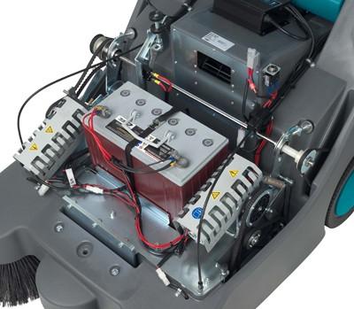 S9 Large balayeuse autotractée TENNANT alimentée par batteries_4