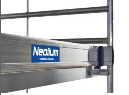 Échafaudage roulant aluminium Neolium 200 Line - Comabi SNC - Hauteur de travail max. 14 m - Structure en aluminium soudé - Plancher 1,90 x 0,66 m_4