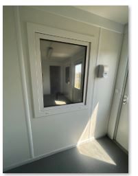 Bureau modulaire Batimodule® 30 pieds - Dimensions 9,12m x 2,43m x 2,59m - Isolation, électricité et équipements inclus_4