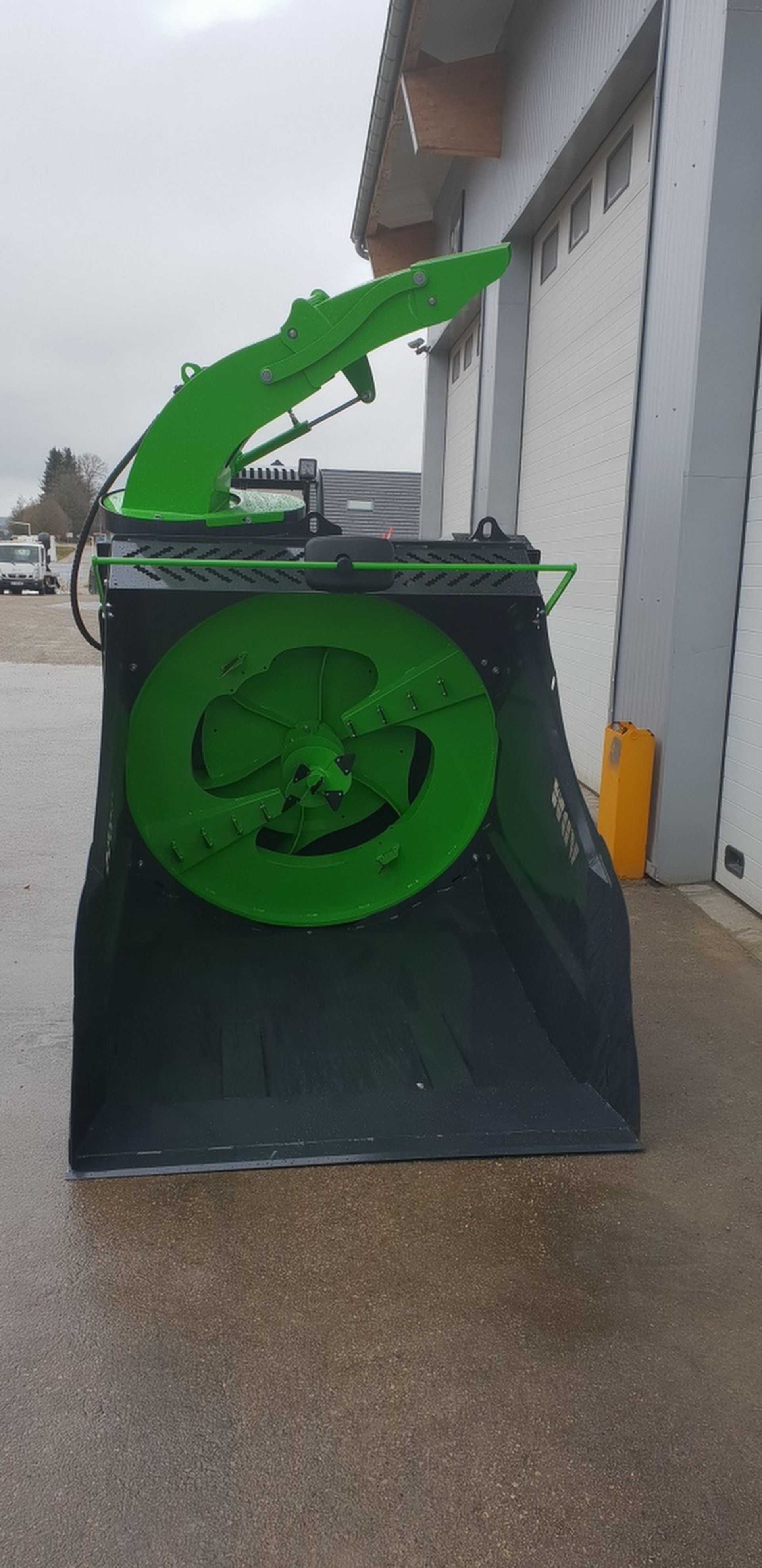 Minipailleuse goulotte tournante - Pailleuse agricole Juraccessoire pour valet de ferme 2000 kg / 40 cv ou plus_4