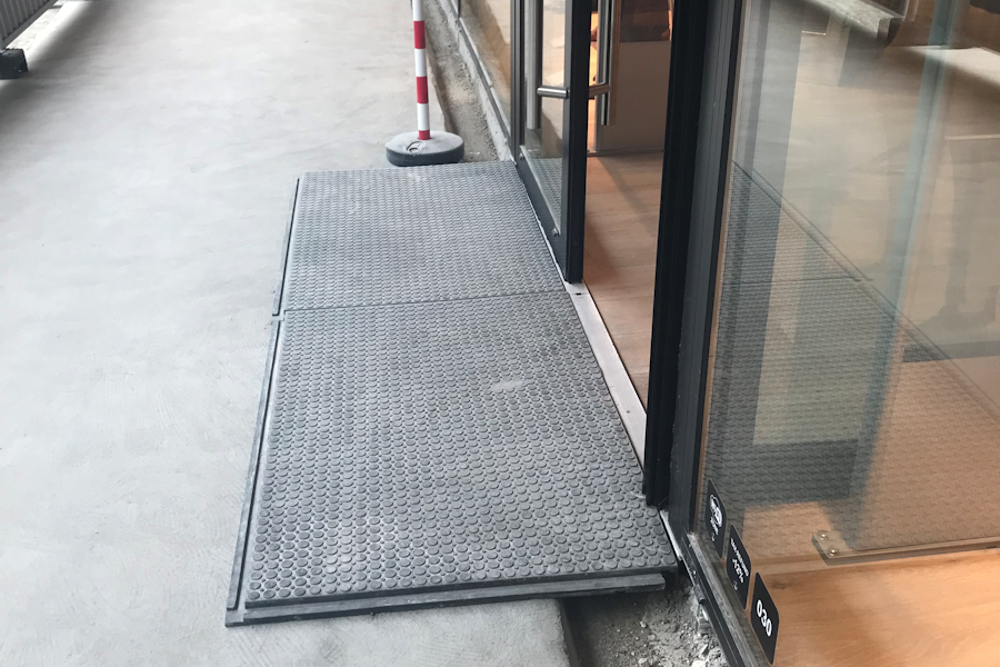 Plaque de roulage manu-portable rémopla, positionnable sur les surfaces rigides ayant besoin de protection_4