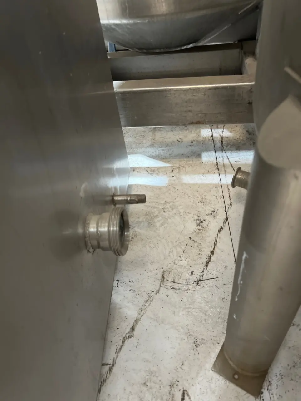 Cuve en acier inoxydable d'occasion 500 litres avec veste et serpentin intérieur - référence : c8026_4