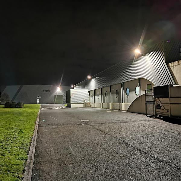 Service de relamping LED  pour un éclairage économique de meilleure qualité - Up to led_4