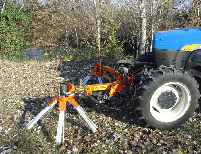 Andaineur avec distributeur hydraulique inclus