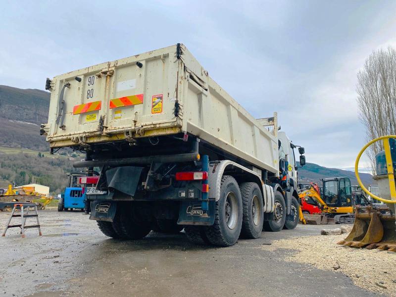 RENAULT kerax 8x4 520 bibenne cif grue cormach_4