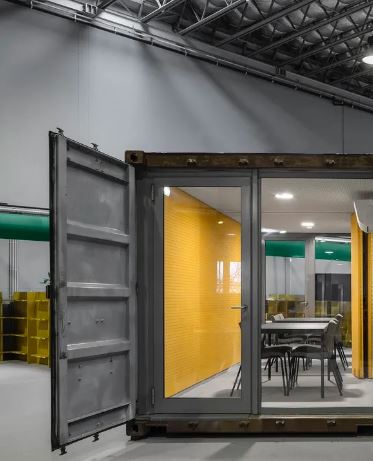 Container  bureau  de chantier et base vie : une solution robuste, fonctionnelle, empilable et modulable_4