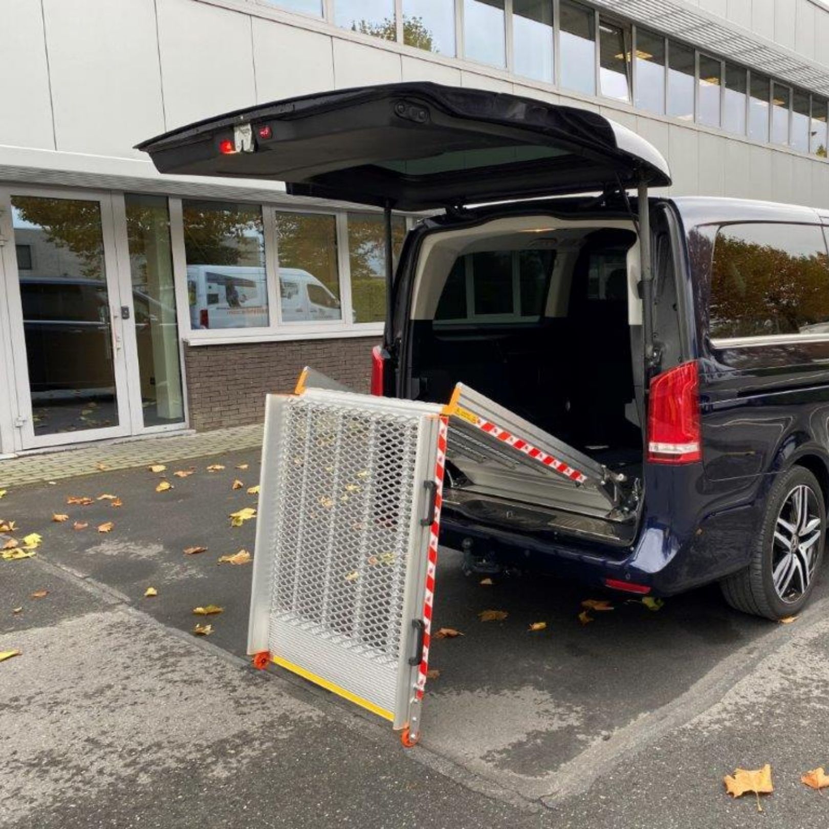 Rampe d'accès PMR - antidérapante et simple d’utilisation - DH-AI12/13_4