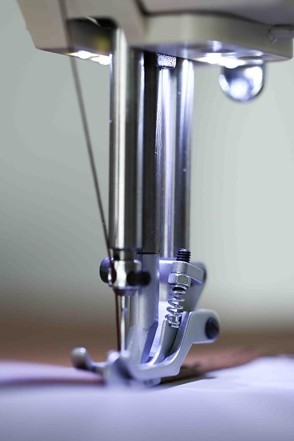 TCF-1580D - Piqueuse plate à point noué - Topeagle International Ltd. - Cuir - Grande vitesse et espace de travail_4