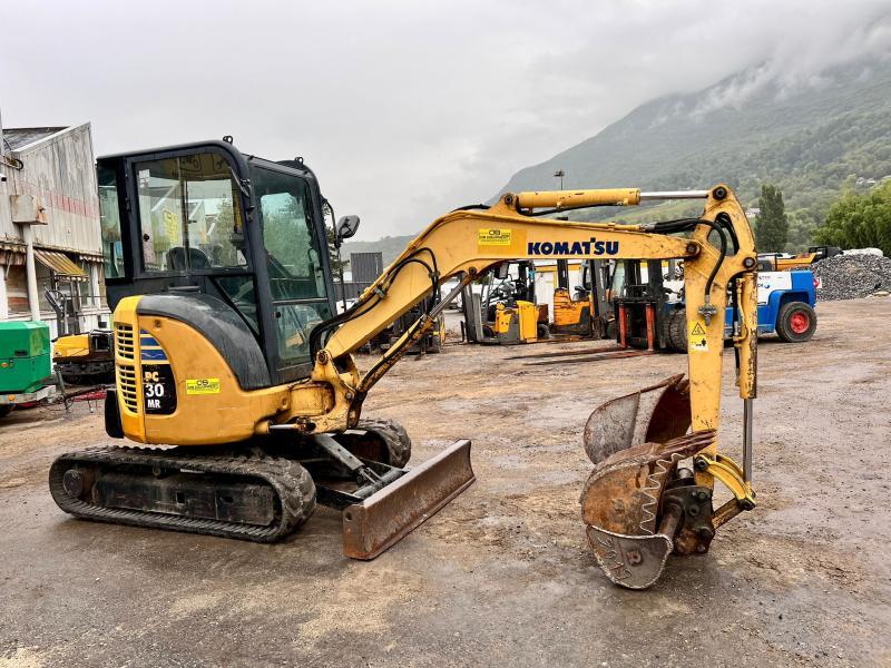 Komatsu PC30MR-2_4