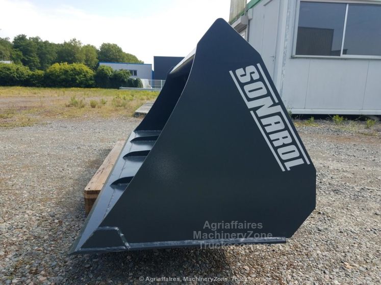 Godet universel pour chargeur frontal - Sonarol LU SNR 2200_4