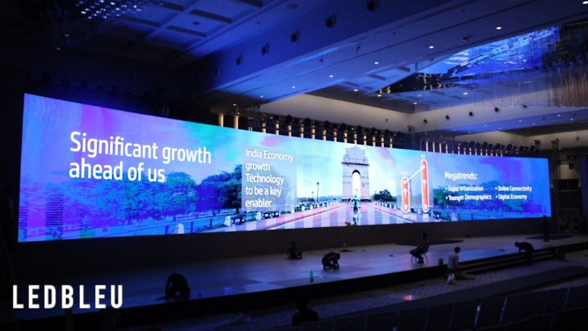 Ecran d'intérieur LED PANTHERE pour salon professionnel, foire et expo - COB 2K - Pack - 108