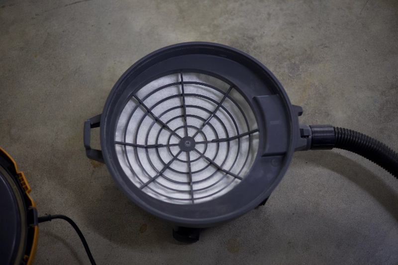 TASKI Baby Bora - Aspirateur professionnel compact - Machine révisée_4