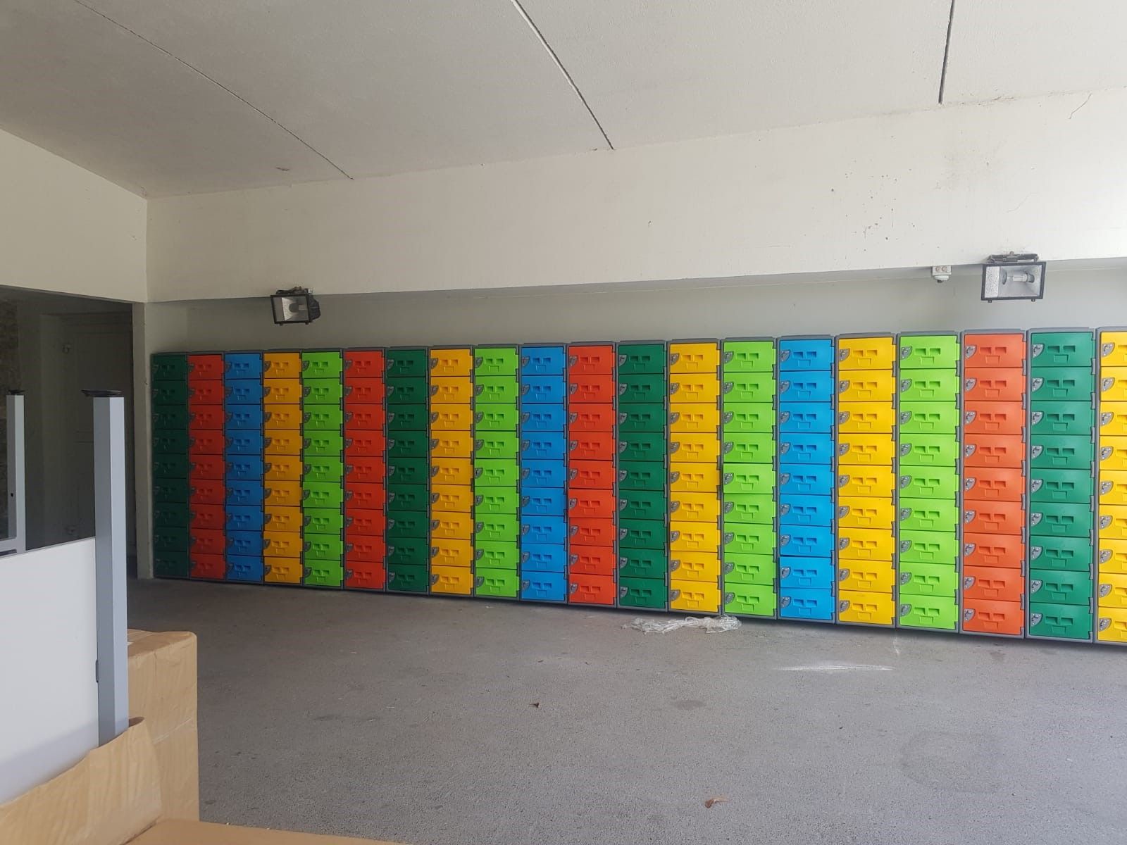 Casiers FSP - Vestiaires en polyéthylène alimentaire, inoxydables et résistants aux UV_4