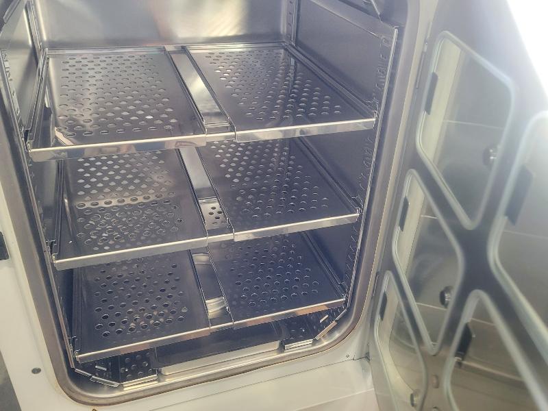 Incubateur / étuve à Co2 BINDER CB210_4