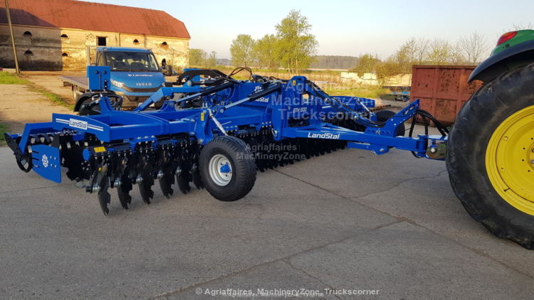 Déchaumeur à disques semi-porté 6 mètres - Landstal LST BTH 600 - neuf avec repliage hydraulique et 48 disques_4