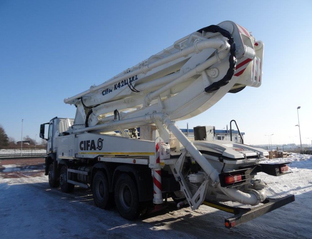 Mercedes Benz Arocs 3243 8x4 - Pompe à béton Cifa K42L XRZ 1608EC - 2017 Euro 6 - 430CV_4