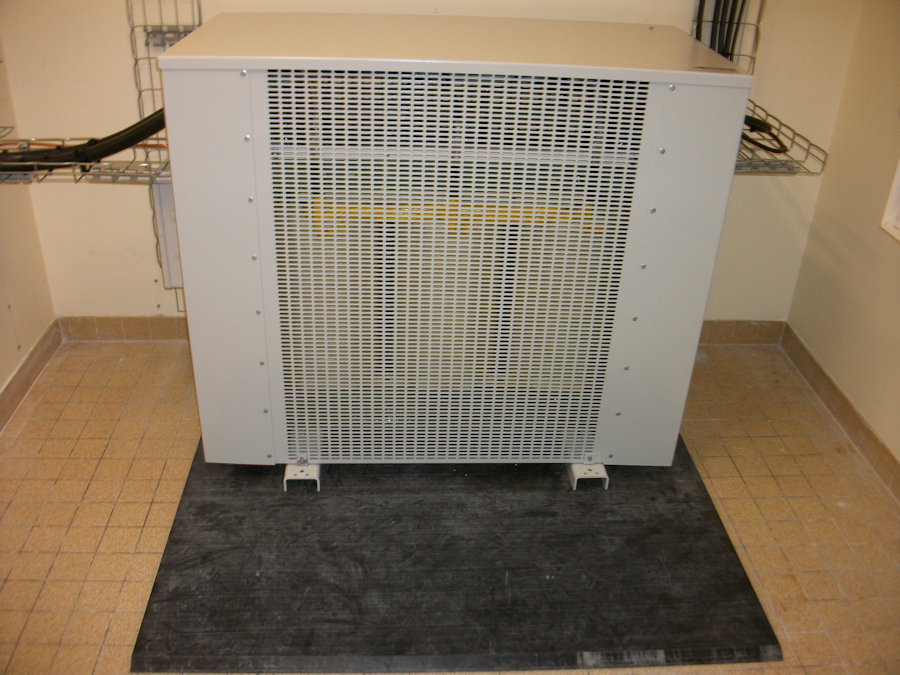 Plaque de répartition chanfreinée pour mise en place d’un transformateur