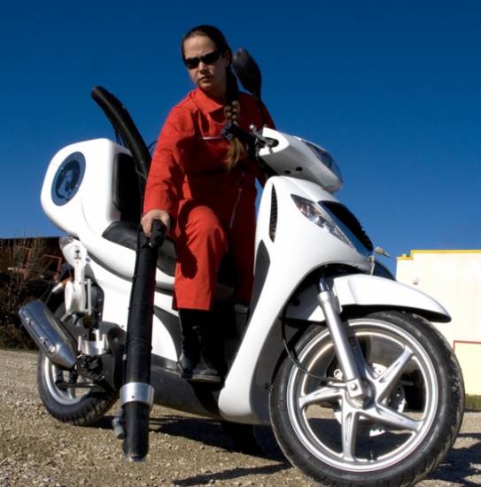 Motocrotte facile à utiliser pour collectivités et services urbains