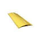 Ralentisseur monobloc acier haute visibilité - 40 T - surface striée anti-glisse - passe-câble 35mm - hauteur 50mm_4