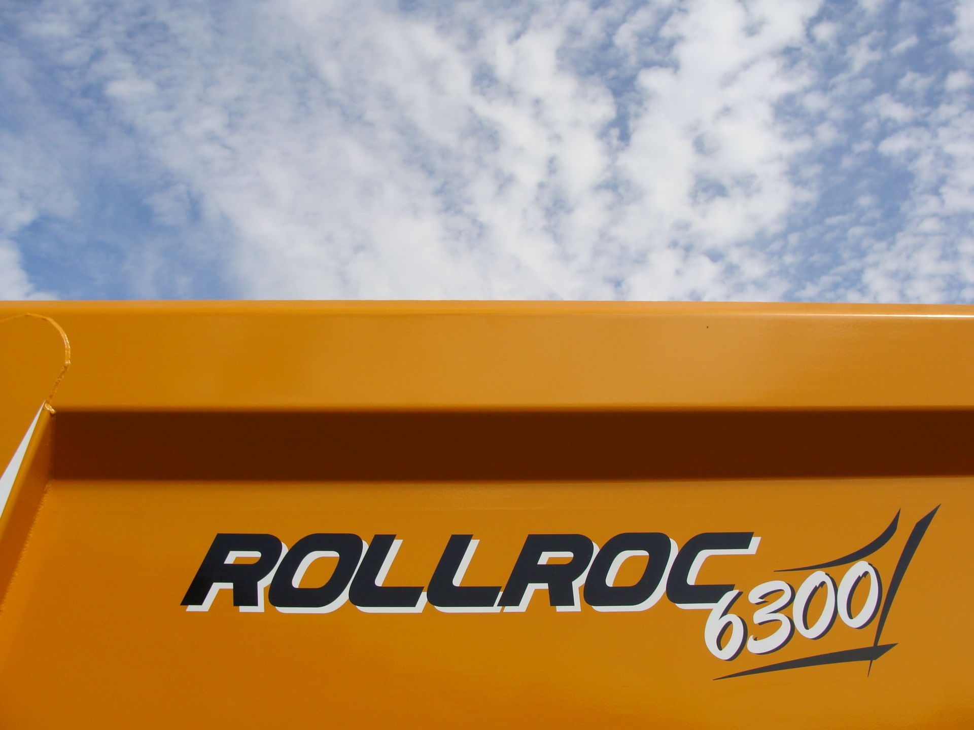 Benne TP Rollroc 6300 avec flèche renforcée en standard