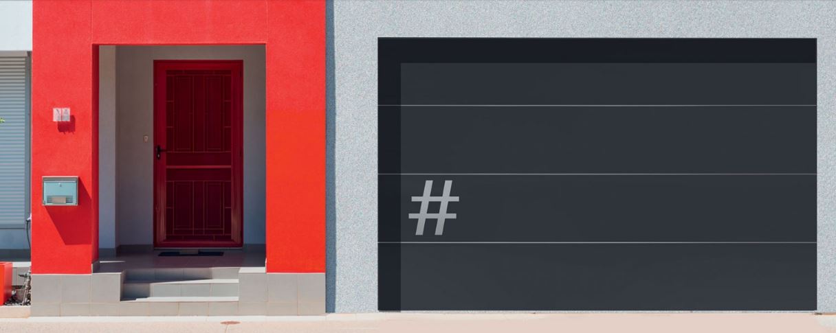 Porte sectionnelle sécurisée avec double vitrage retardateur d’effraction