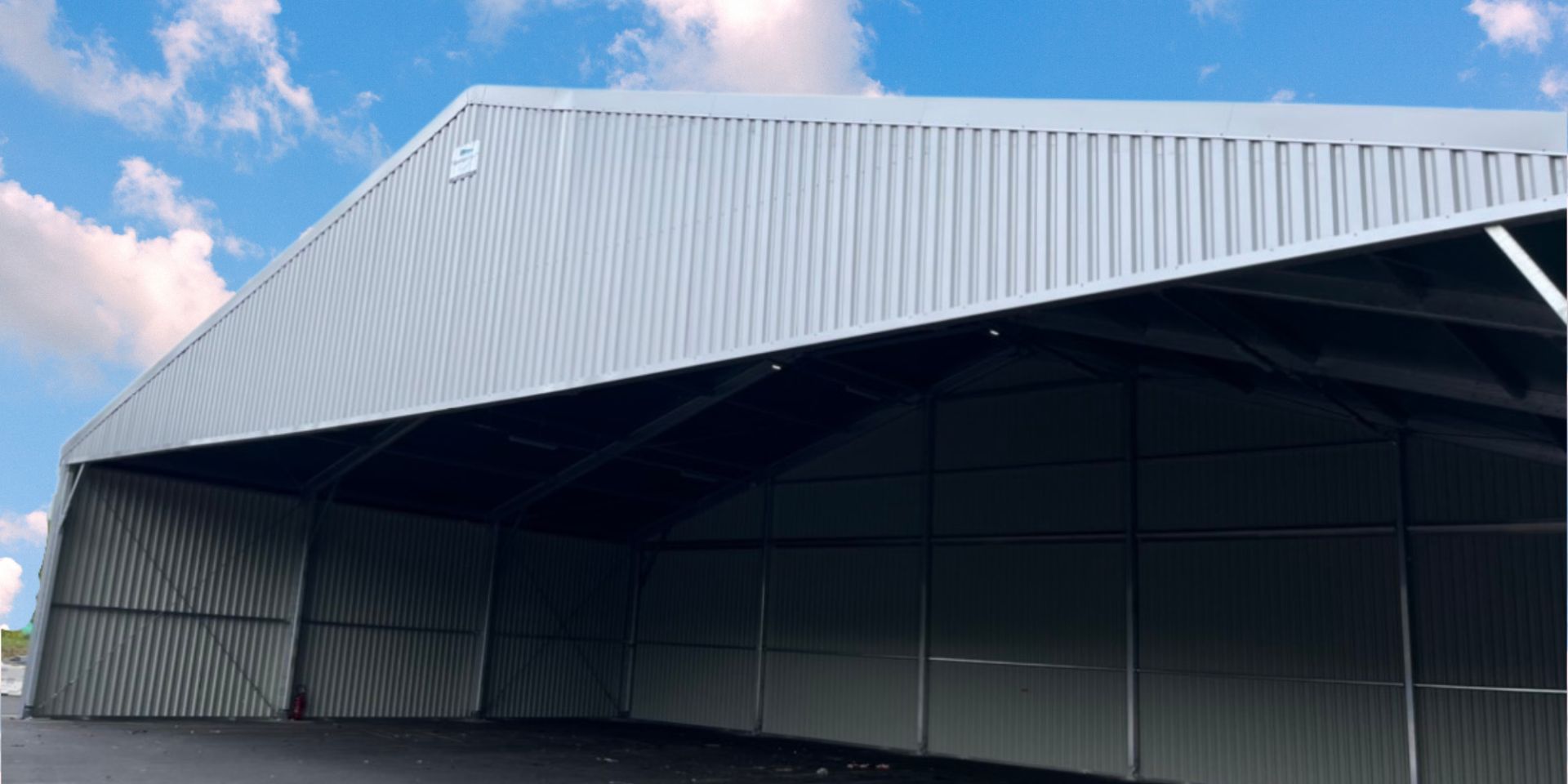 Auvent industriel pour abriter vos produits, matériaux et véhicules - Neivalu_4