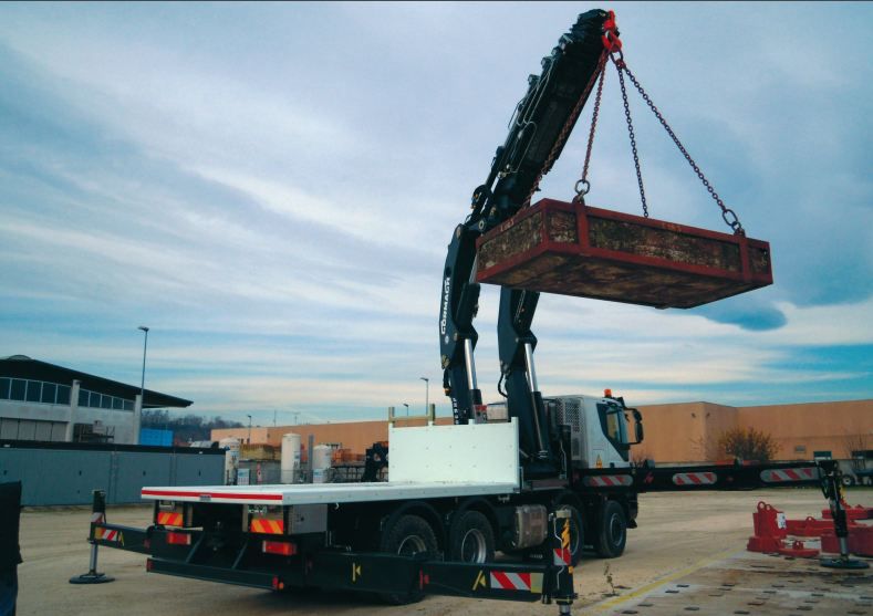 Série 150000 E HP - E9F206 - Grue auxiliaire Cormach - Pression 310 bar - Moment statique max 143400 daN/m - Capacité 7650 kg_4