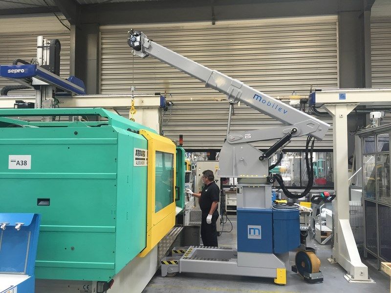 Mini-grue électrique 35MT 3x1 FCT - Mobilev Cranes - 3500 kg - Pour plasturgie et changement de moules_4