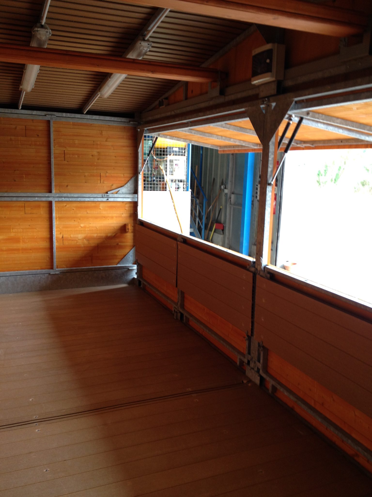 Chalet en bois pliable jumelé - épicéa du Nord 21mm, raccordements fournis, armature en acier galvanisé_4