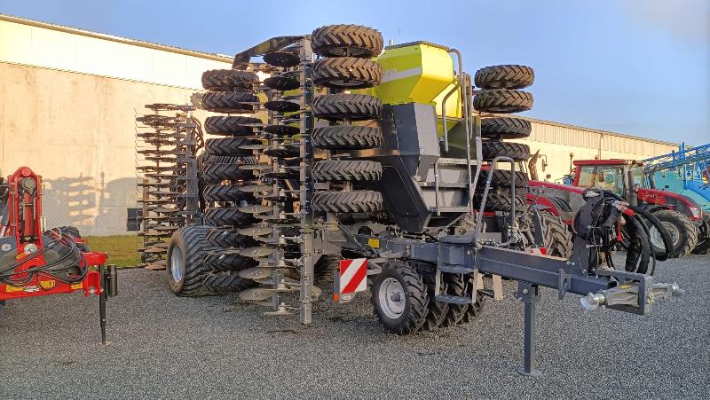Sky Maxidrill Fertijem E-Drive Premium Pro I - Semoir pneumatique haute technologie - Largeur de travail 6 m - 40 rangs_4