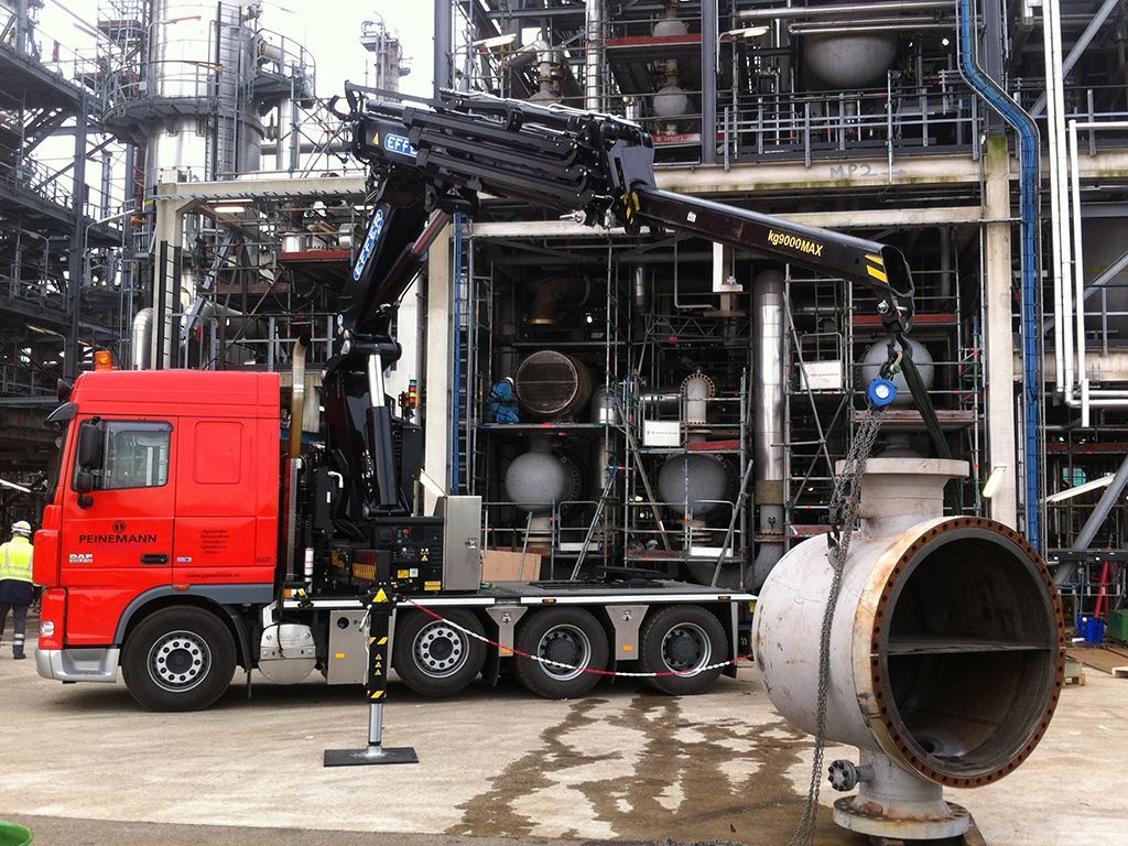 Grue auxiliaire Big 655 - Effer - pression 330 bar, capacité de levage 30 à 300 txm_4