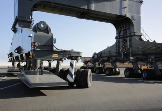 Grue portuaire mobile LPM 120 à 550 - Liebherr - Capacité de levage 42 à 144 t_4