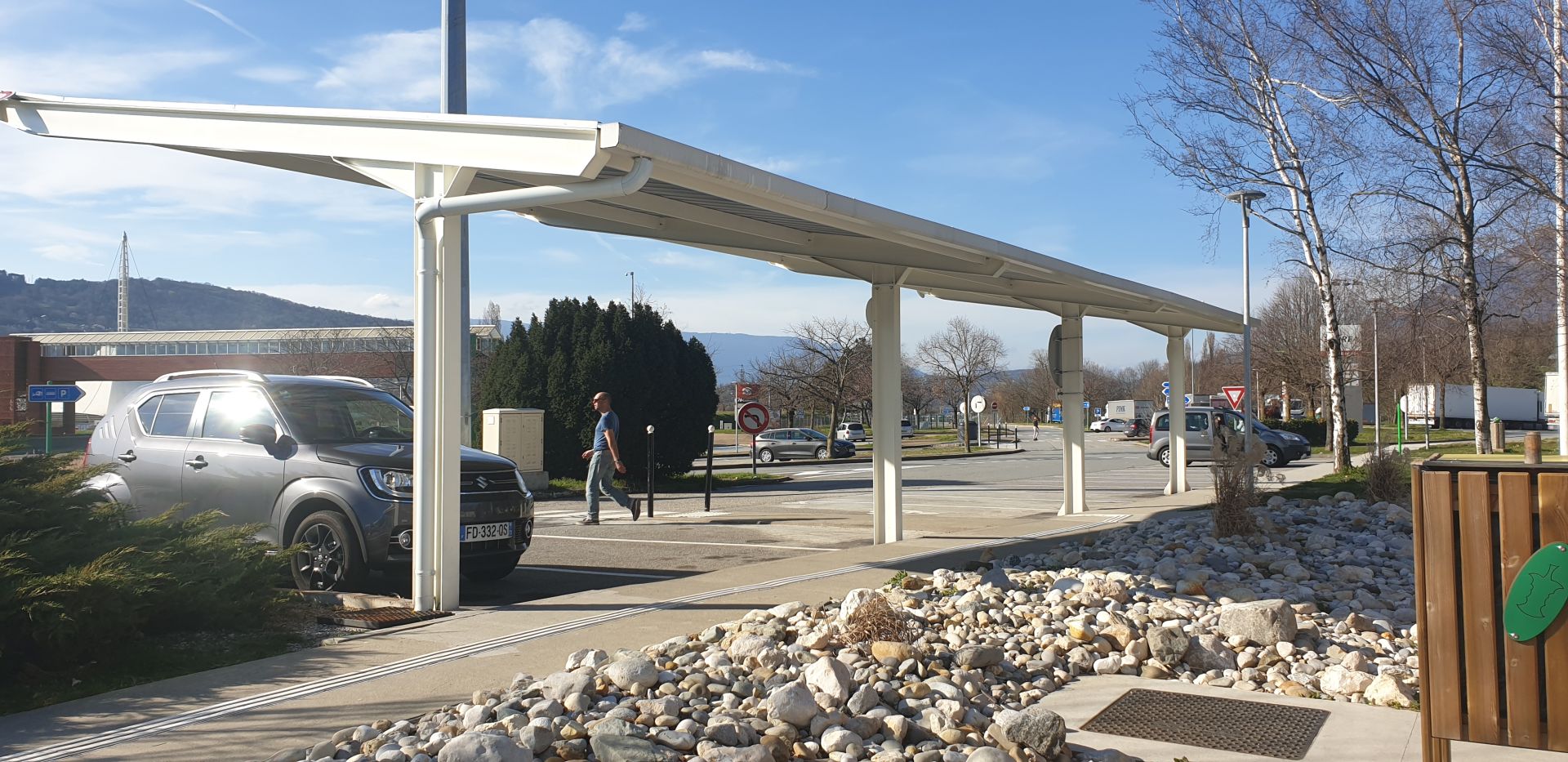 Abris auto avec configuration adaptative, qualité inégalée et montage clé en main - Koman Groupe_4