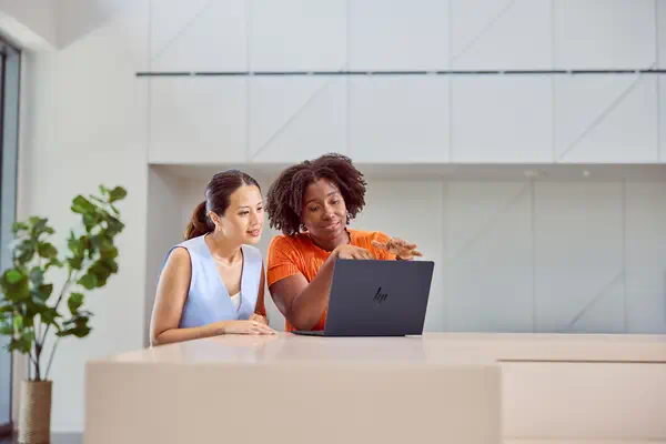 EliteBook Ultra G1i Next Gen AI PC Wolf Pro Security Edition_4