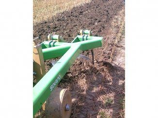 1cuvet - Charrue agricole Solano Horizonte - Séparation entre rangées de travail 320 mm - Châssis acier structurel_4